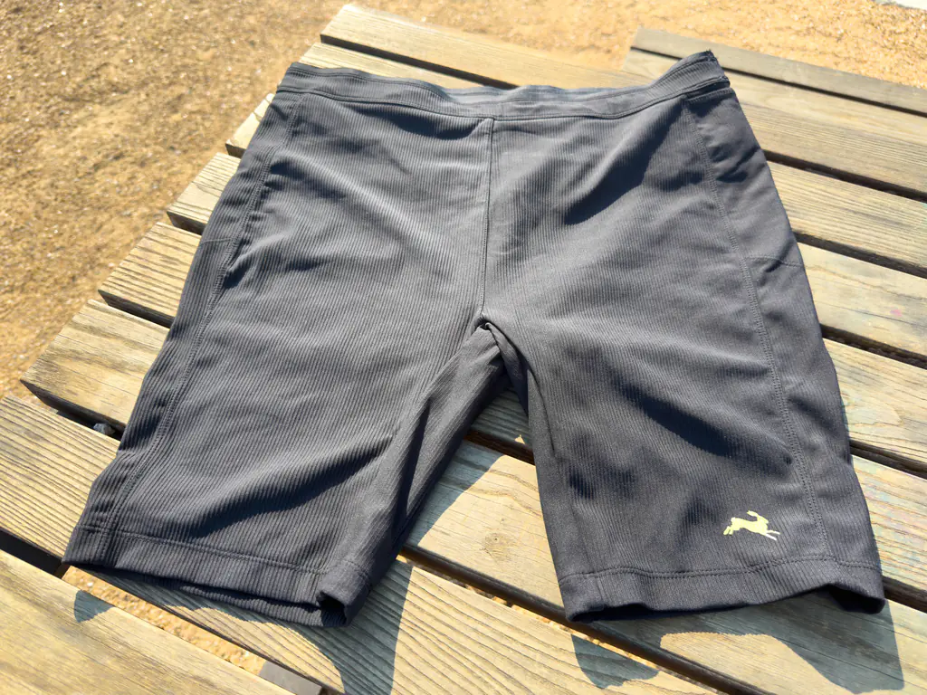 A top down view of the front of the half tights, showing the unique, lightly ribbed fabric. A top down view of the front of the half tights, showing the unique, lightly ribbed fabric.