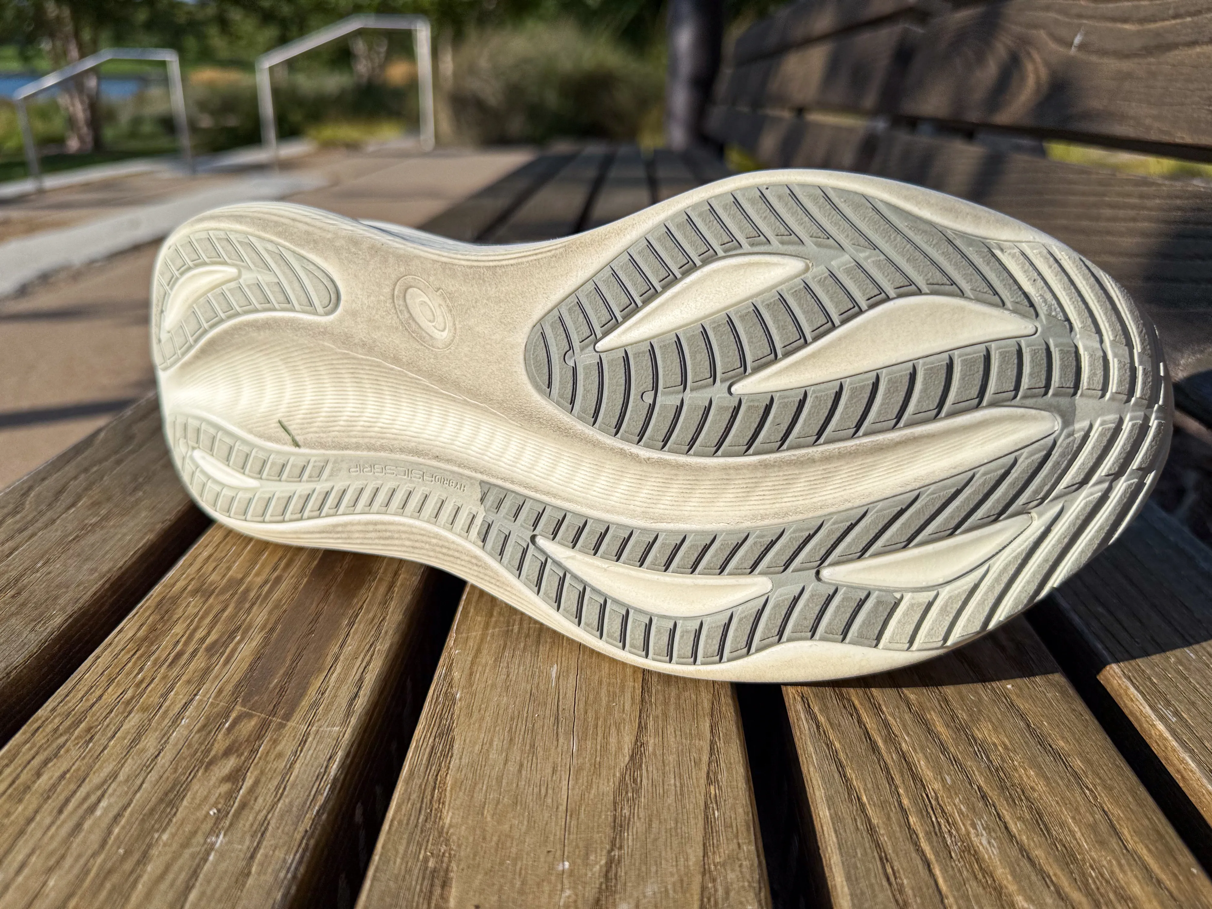 A view of the outsole on the Nimbus 27, showing the reasonable amount of grippy outsole