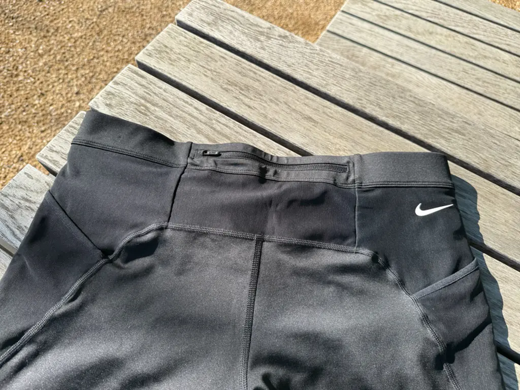 An overall shot of the rear pocket area, showing the zippered center pocket and how the side pockets extend all the way back to meet it An overall shot of the rear pocket area, showing the zippered center pocket and how the side pockets extend all the way back to meet it