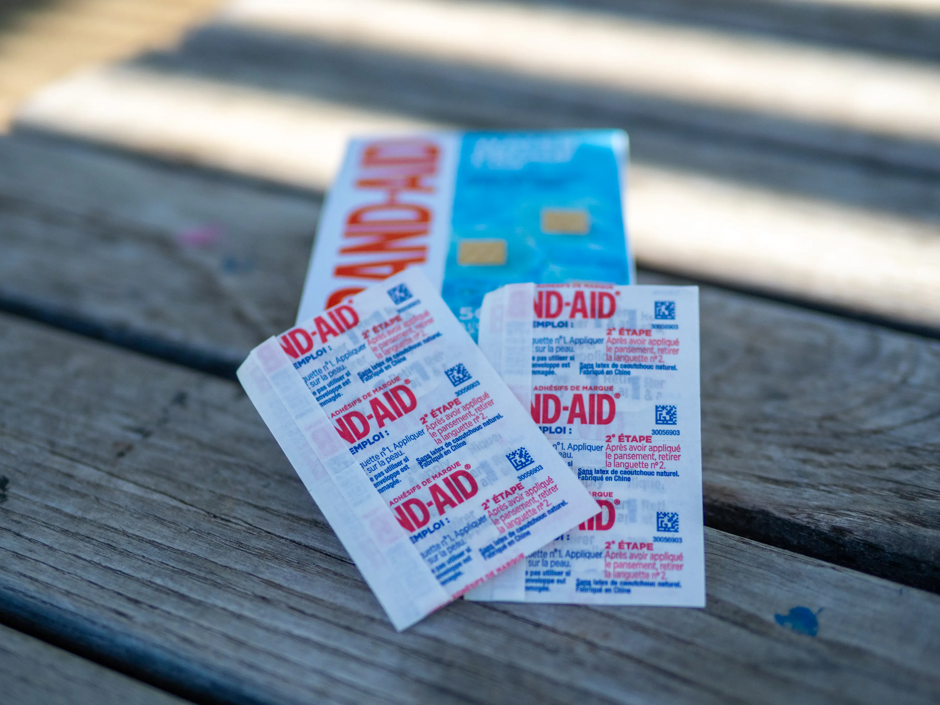 A closeup of the BAND-AID TRU-STAYs in their wrappers. A closeup of the BAND-AID TRU-STAYs in their wrappers.